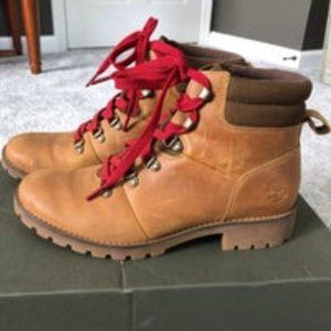 Timberland Ellendale Boots size 8 cute hiking lug sole water resistant